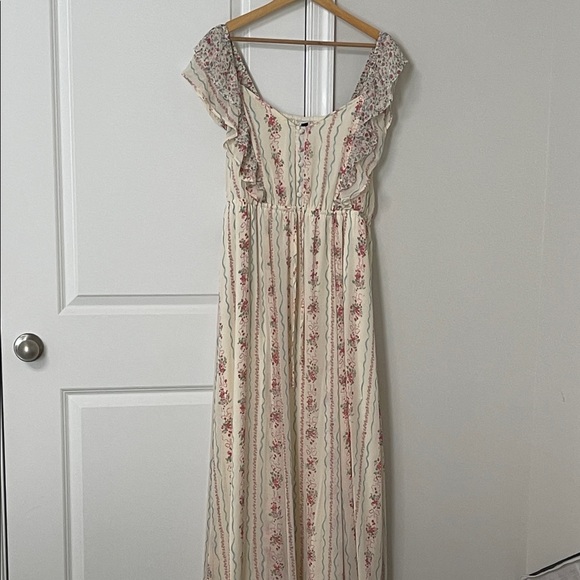 Torrid Cream and Pink Floral Maxi Dress - Picture 1 of 7